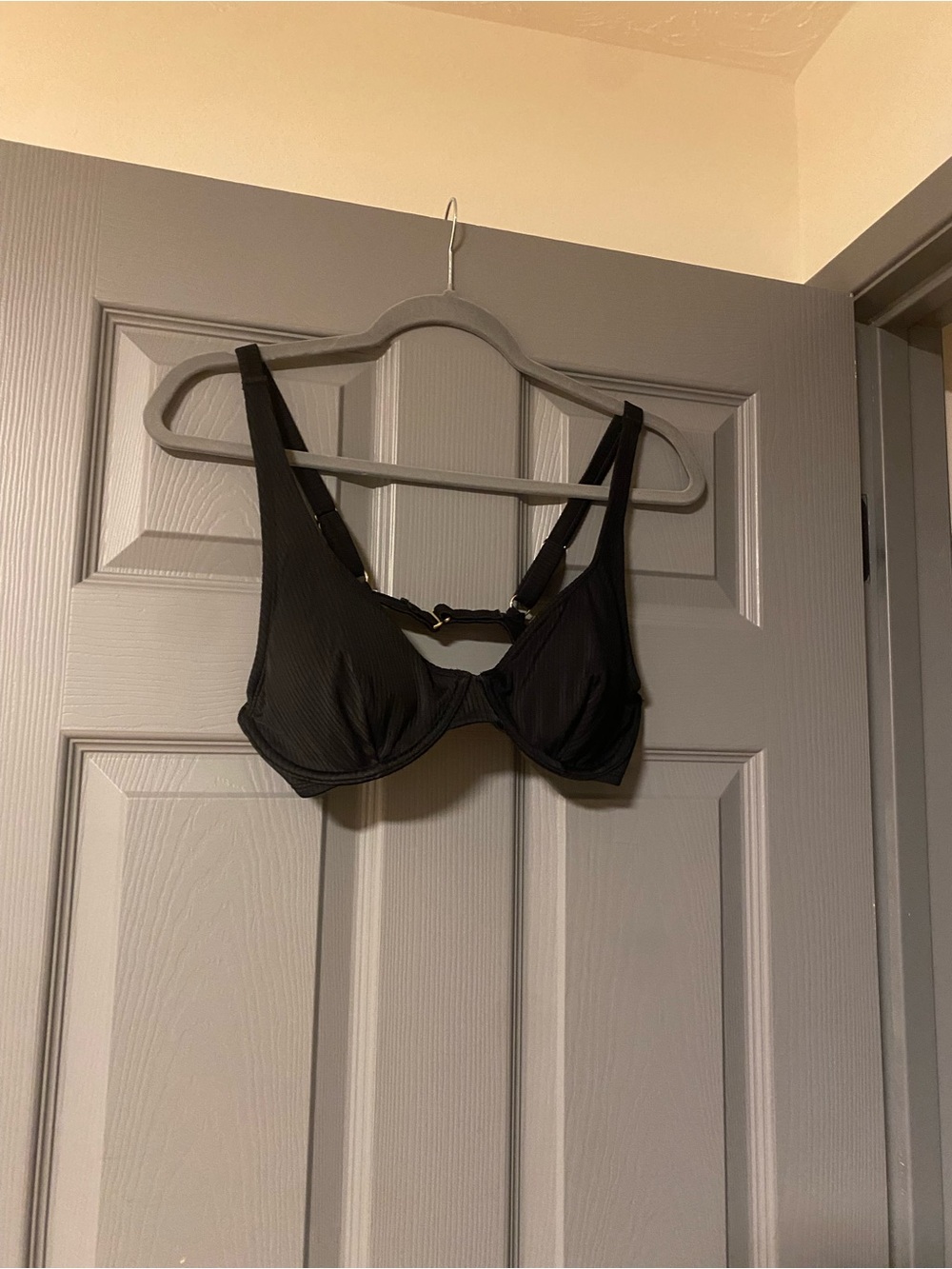 Shade & Shore Ribbed Underwire Support Swim Bikini Top Bra in Black